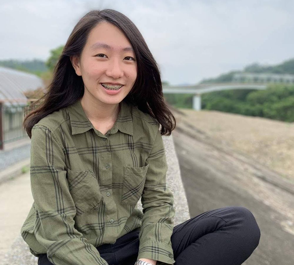 護理學系第三屆畢業生李曉昀同學 護理學系第三屆畢業生李曉昀同學