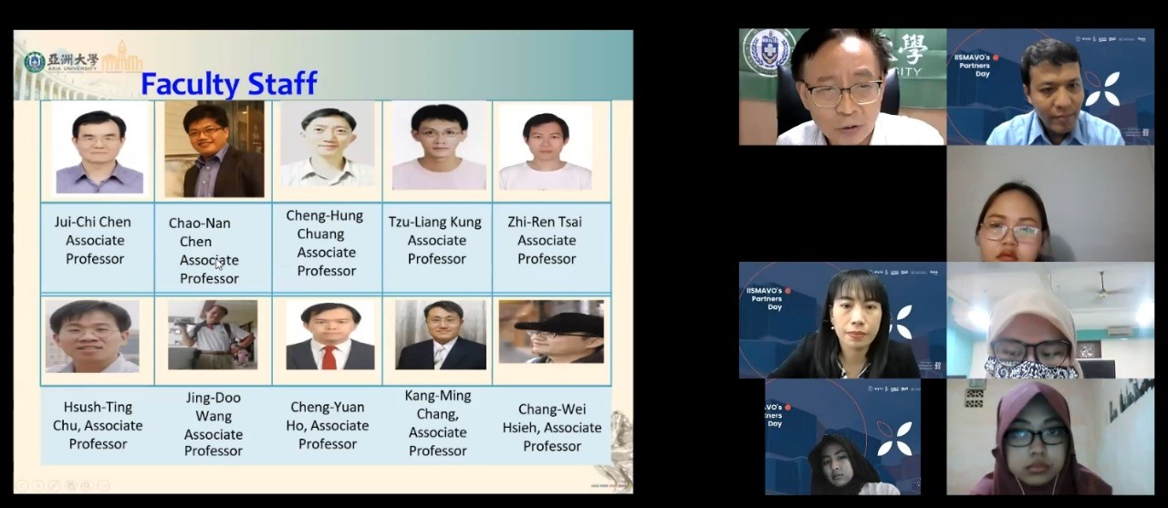 亚大国际学院院长陈英辉(右边第二排上)向印尼学生介绍亚大优良师资(左侧)