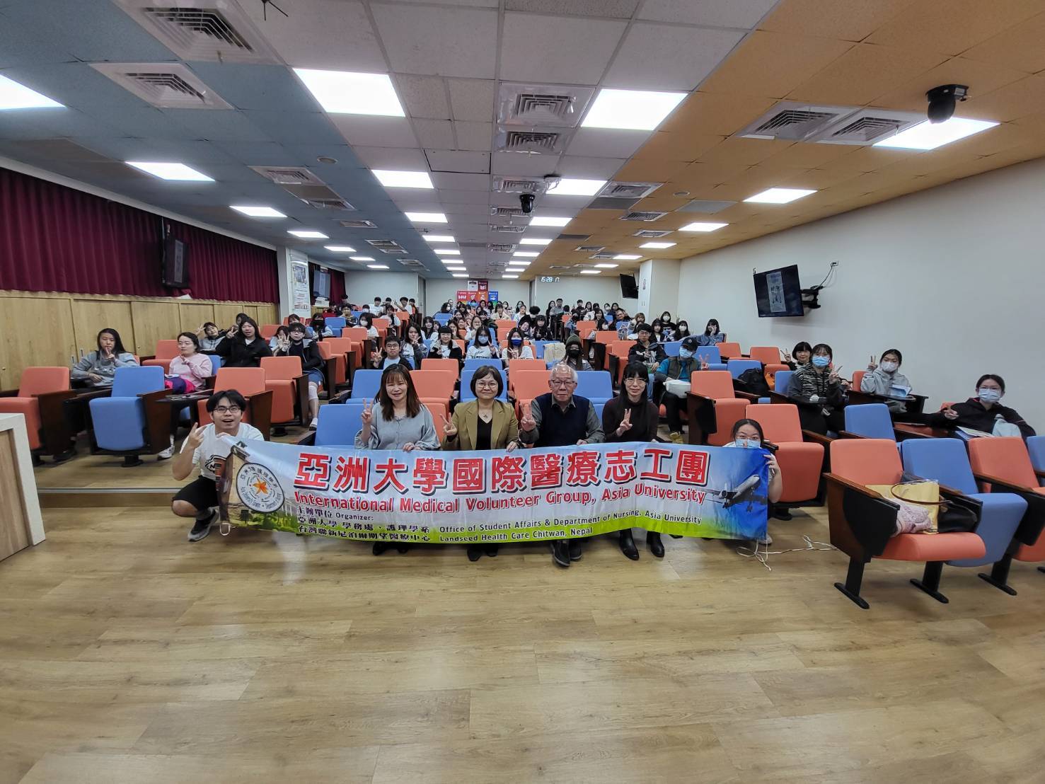 亞大護理系尼泊爾醫療志工隊,進行行前培訓。