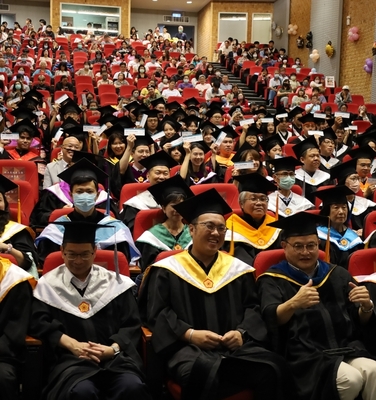 亞洲大學畢業典禮 亞洲大學畢業典禮