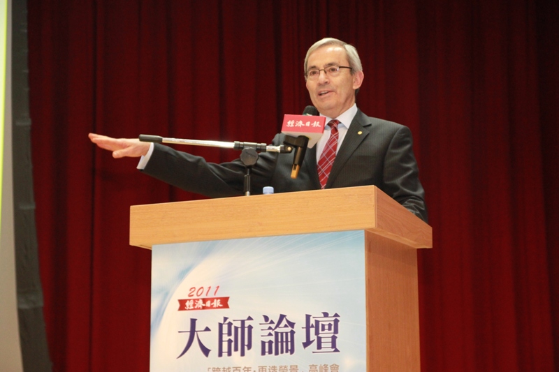 諾貝爾經濟學得主皮薩里德斯教授到亞洲大學演講