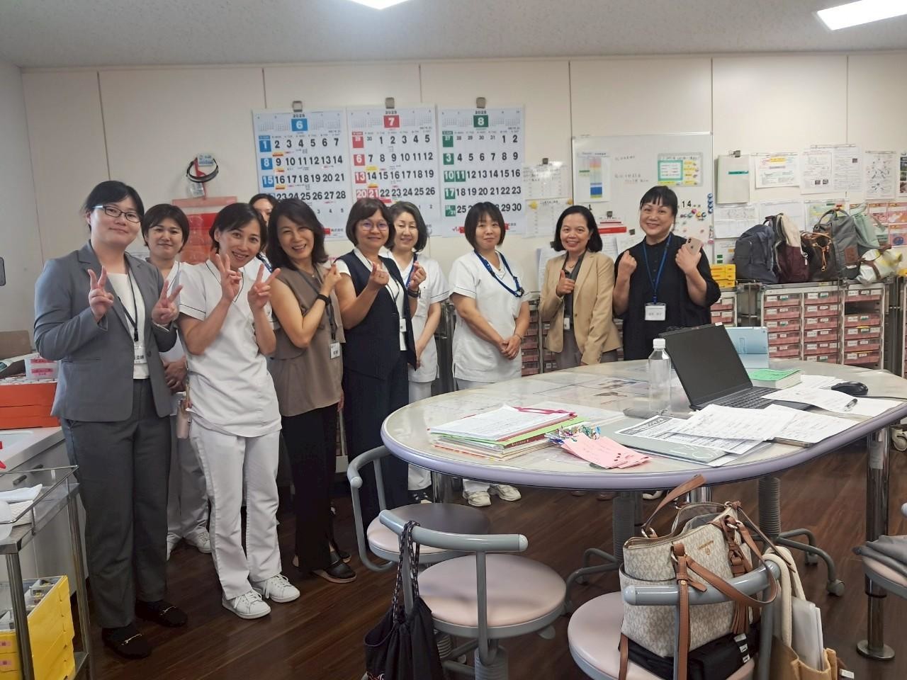 亞大護理學院，參訪伸江福址會「特別養護老人??? ??????幸?川崎」。