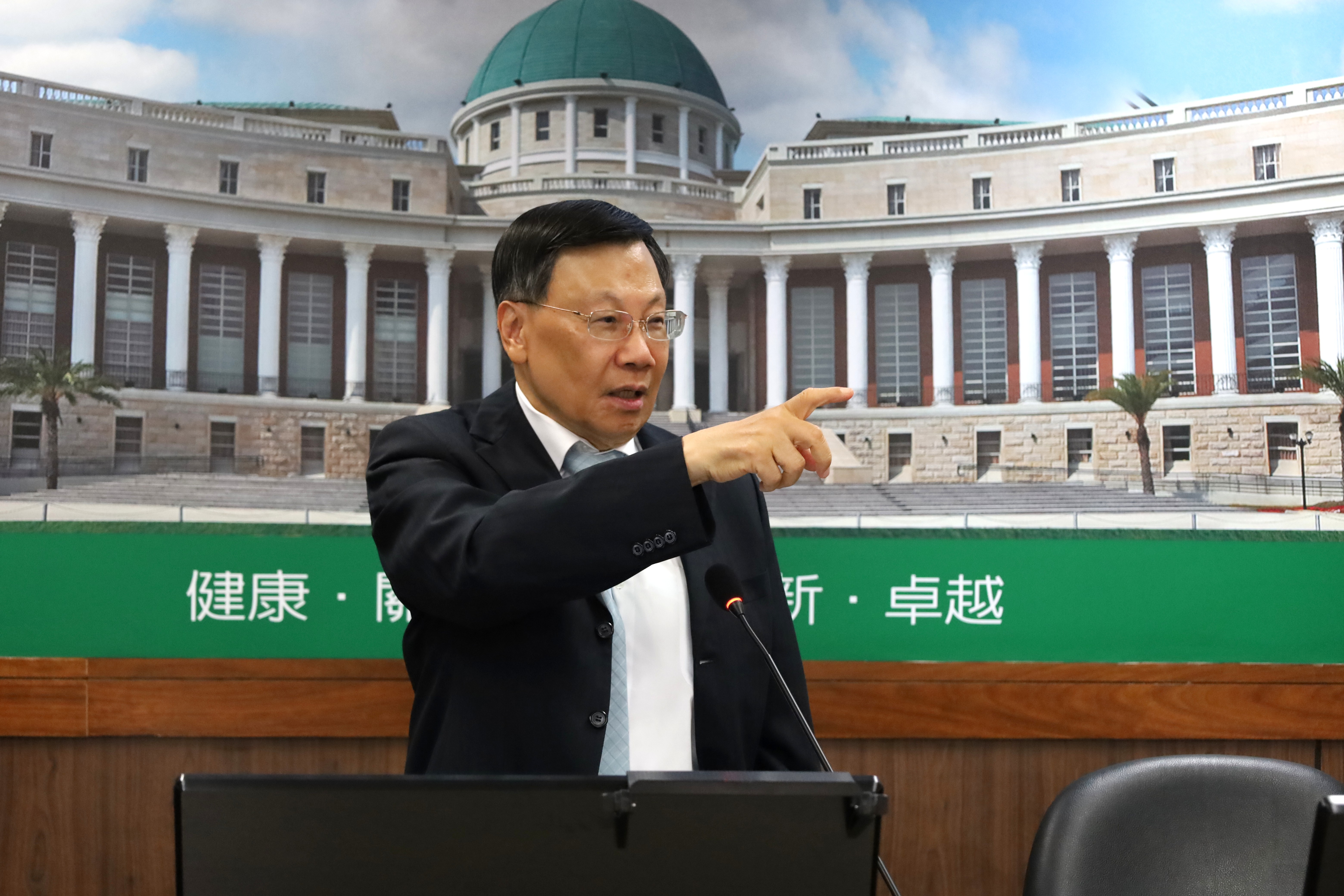 亞大校長蔡進發表示,培育人才要靠學校、企業同步合作。