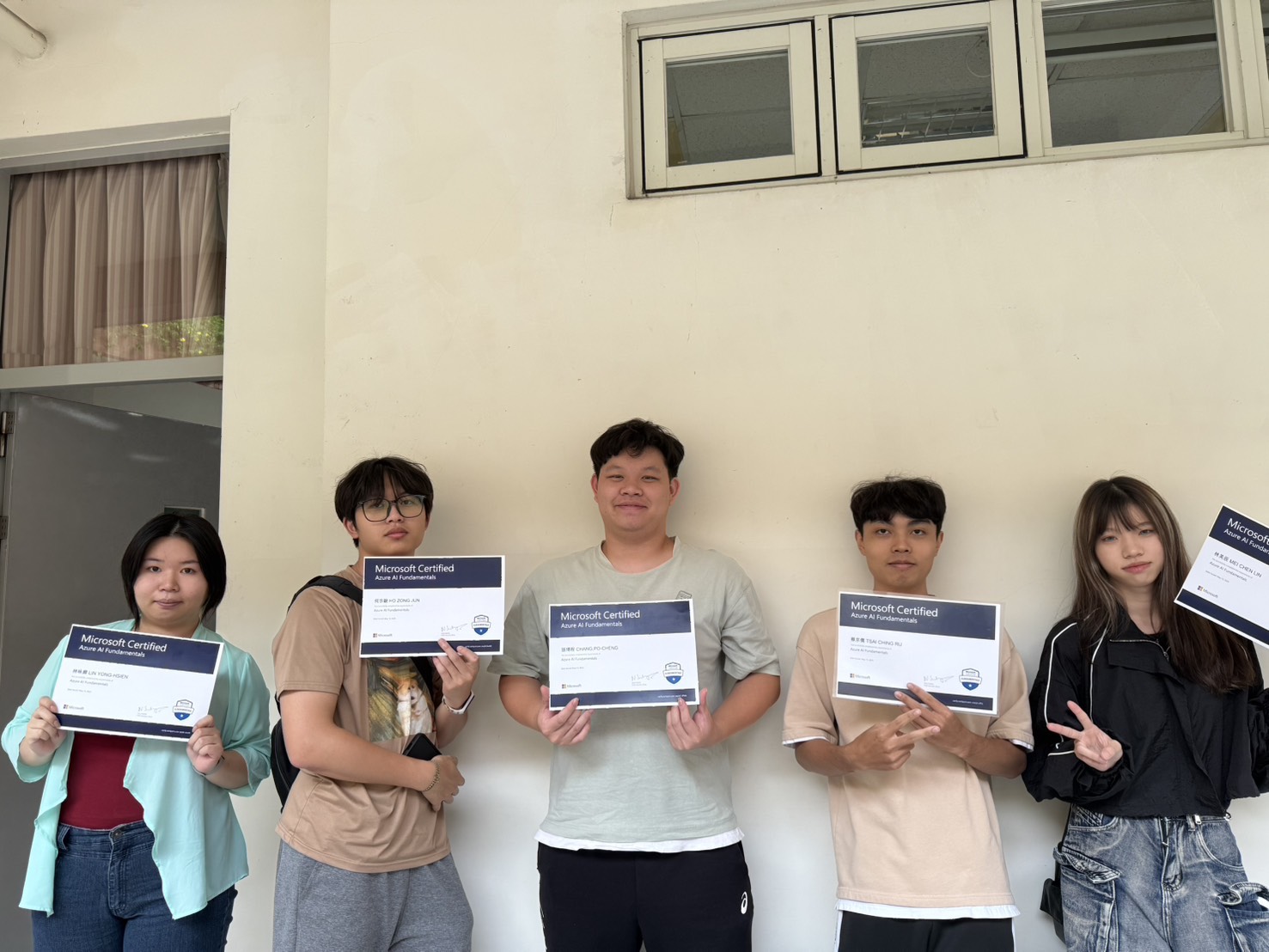 亞大人工智慧系同學,順利取得微軟 Azure AI國際證照。