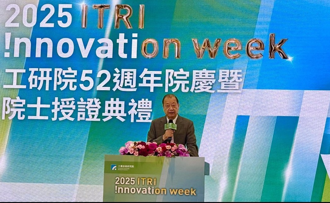 亞大創辦人蔡長海獲頒工研院院士，他致詞時表示希望打造台灣生醫產業，成為台灣另一座護國神山。