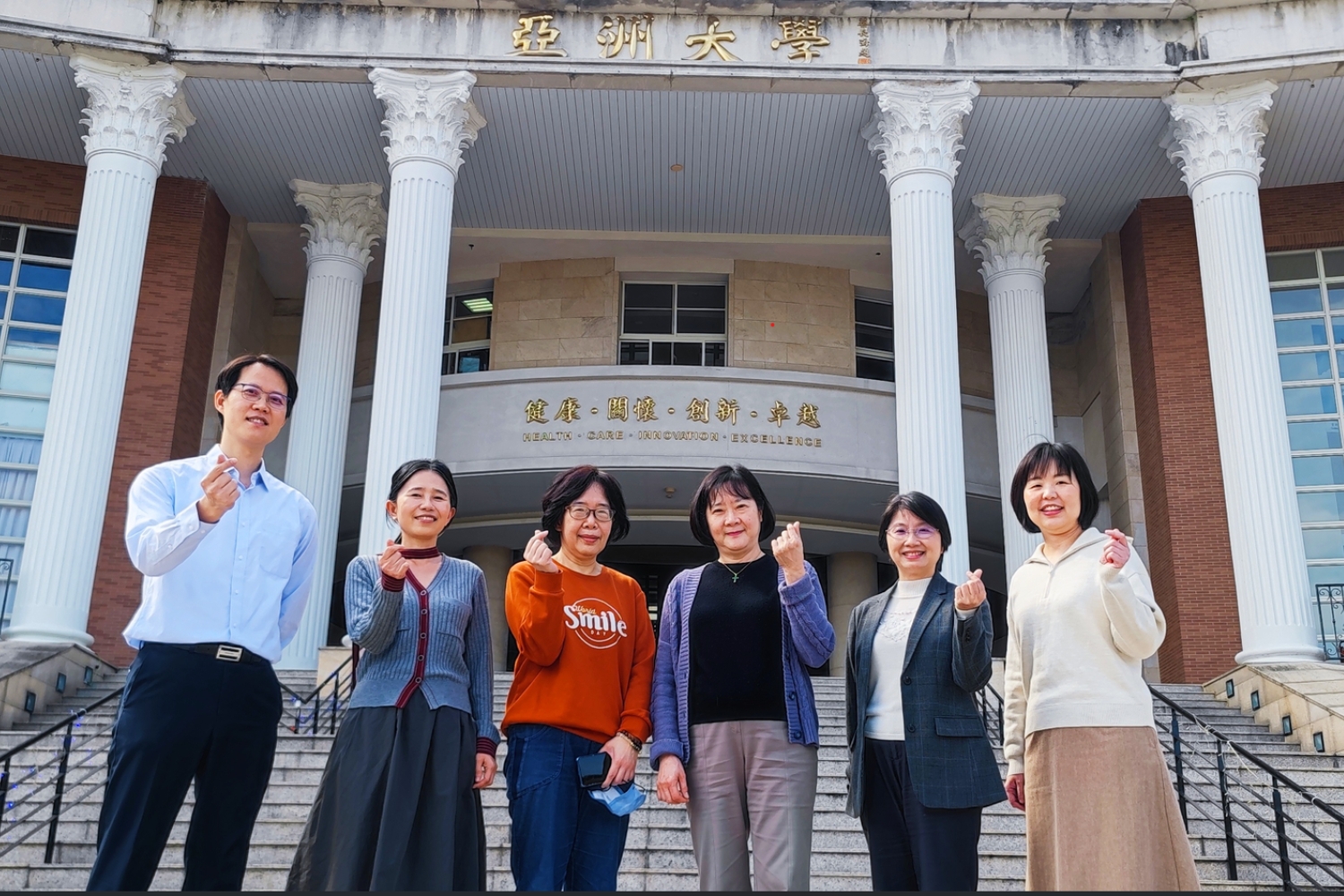 由左至右，王俊毅老師、呂孟柔老師、蒙美津老師、洪千惠老師、羅恩綺老師、楊婷媖老師。
