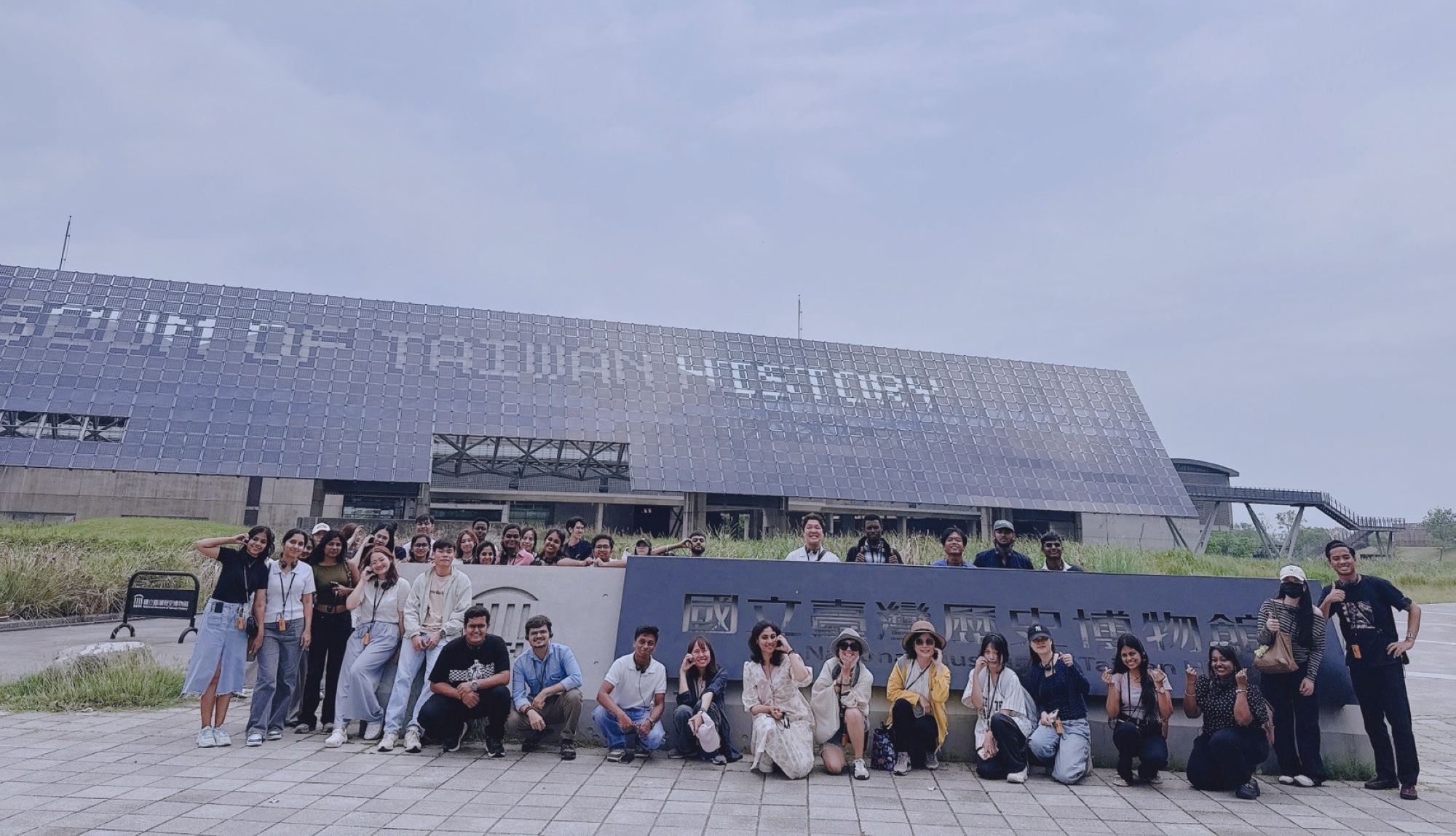 International students gather in front of the National Museum of Taiwan History, ready to dive deep into Taiwan’s unique cultural heritage