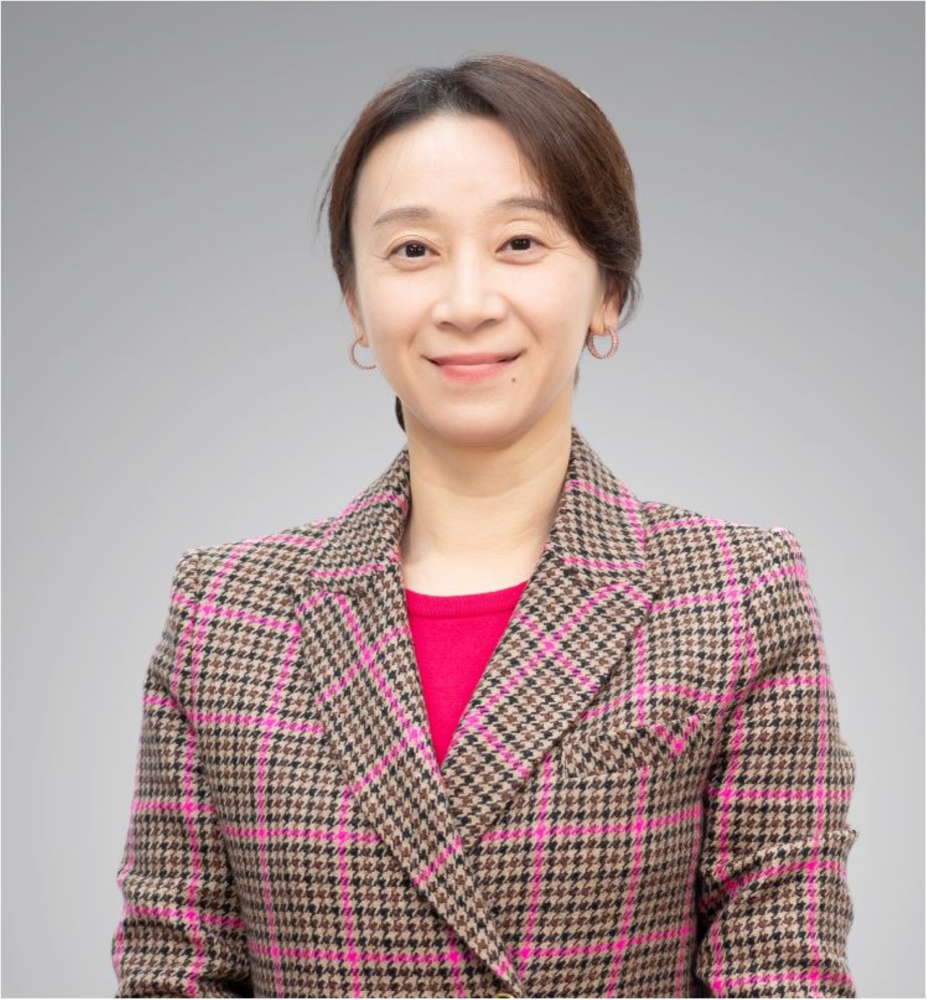 亞大管理暨社會科學院新任院長林欣怡講座教授,將引領學院深化AI賦能與永續影響力。